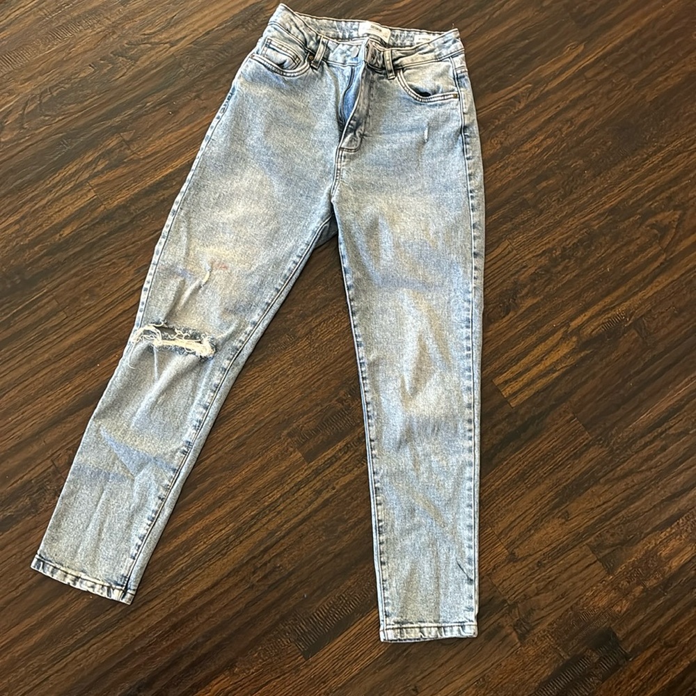 Cotton On Stretch Mom Jean, size 6, light blue denim